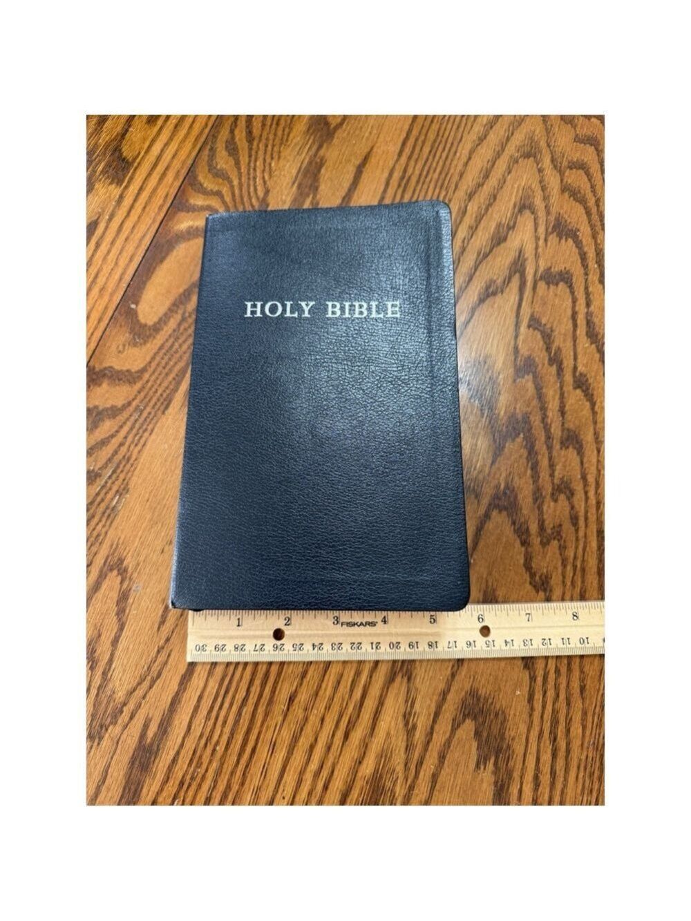Holy Bible New King James Version Red Letter Bonded Leather Silver Edge 9x5 - Picture 2 of 12